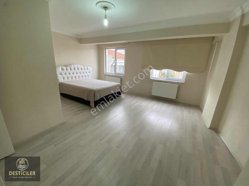 Au-emek Mh.ertaş Cd.yakını Asansörlü-kullanışlı-4+1 Dublex Daire — fotoğraf 4