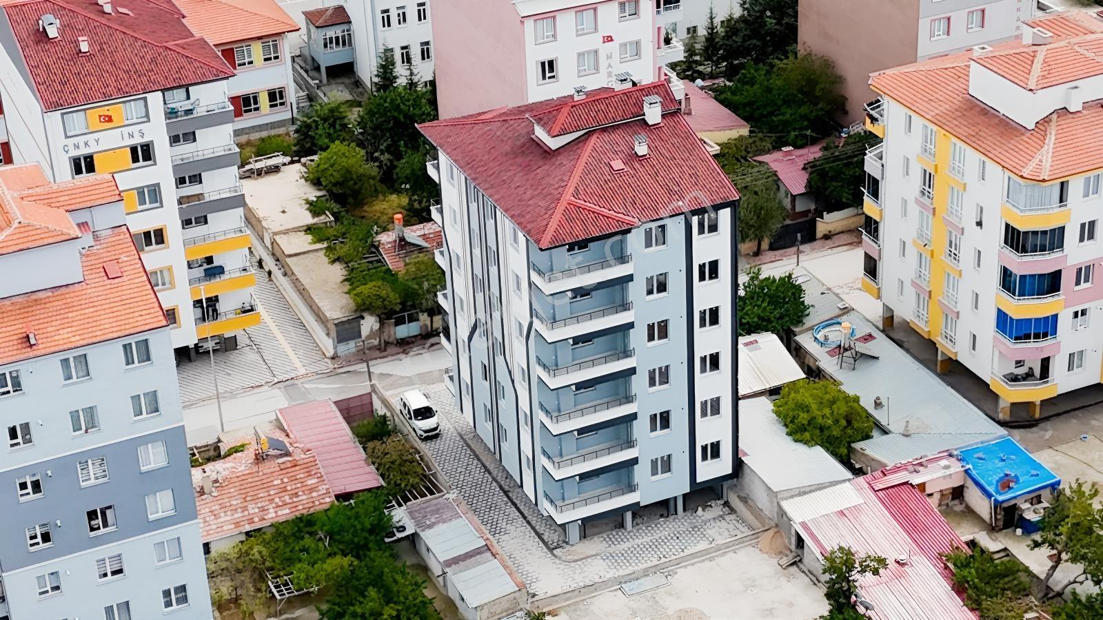 Nar Mahallesi,6 Katlı Binanın 6. Katı 2+1 Oda Sıfır Daire