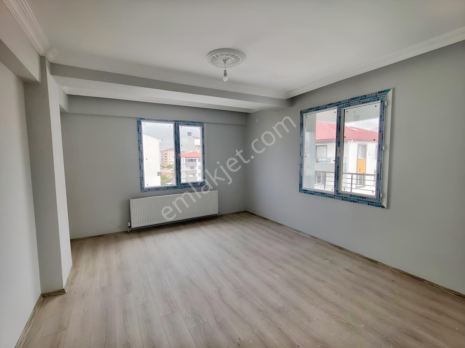 Nar Mahallesi,6 Katlı Binanın 6. Katı 2+1 Oda Sıfır Daire — fotoğraf 3