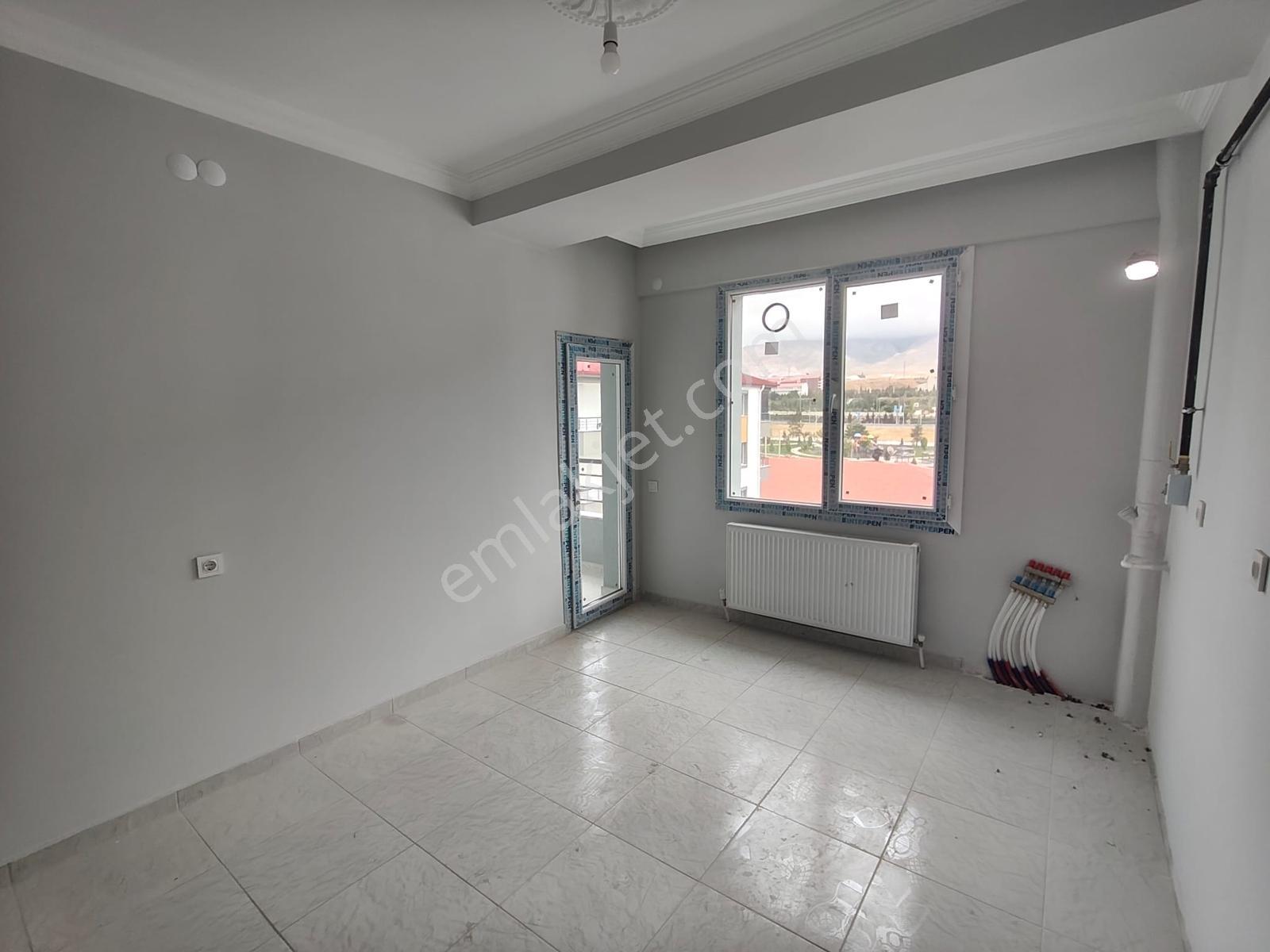 Nar Mahallesi,6 Katlı Binanın 6. Katı 2+1 Oda Sıfır Daire — fotoğraf 8