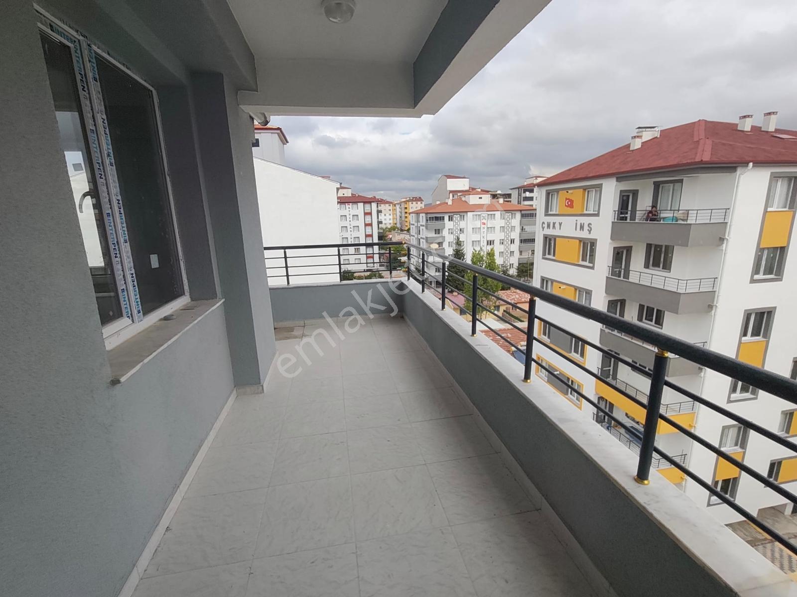 Nar Mahallesi,6 Katlı Binanın 6. Katı 2+1 Oda Sıfır Daire — fotoğraf 12