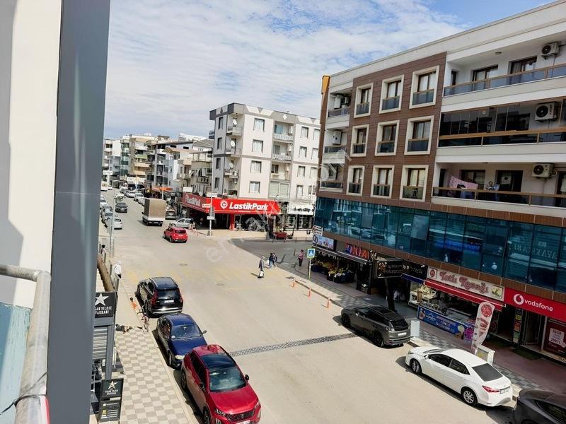 Menderes Kasımpaşa Mahallesinde 3+1 Satılık Daire Meşe Emlaktan