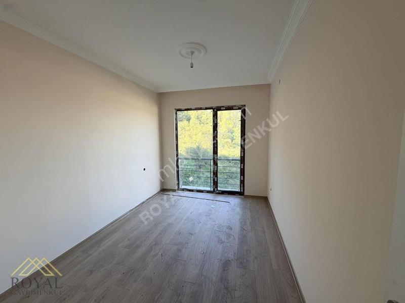 Yomra Kaşüstünde Satılık Sıfır 1+1 Daire 3. Kat — fotoğraf 11