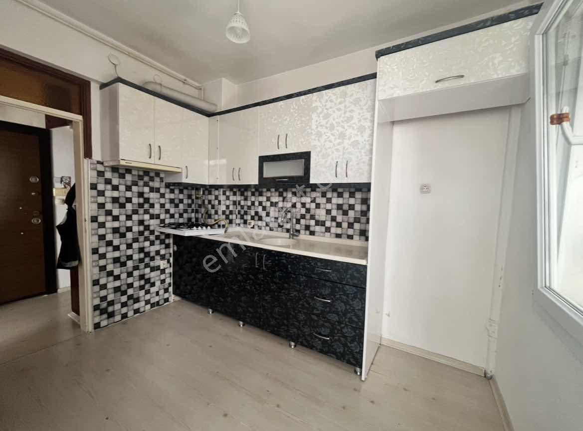 Realiva'dan Merkezi Konumda Satılık 3+1 Daire