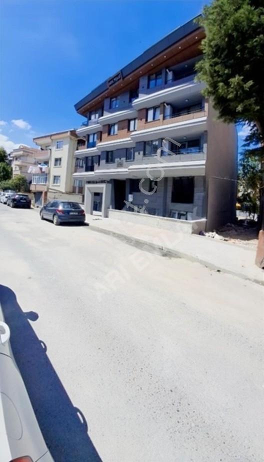 Arı Emlak'tan Cumhuriyet Mahallesi Satılık2 T1 80m2 Sıfır Daire