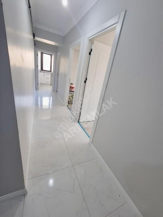 Arı Emlak'tan Cumhuriyet Mahallesi Satılık2 T1 80m2 Sıfır Daire — fotoğraf 5