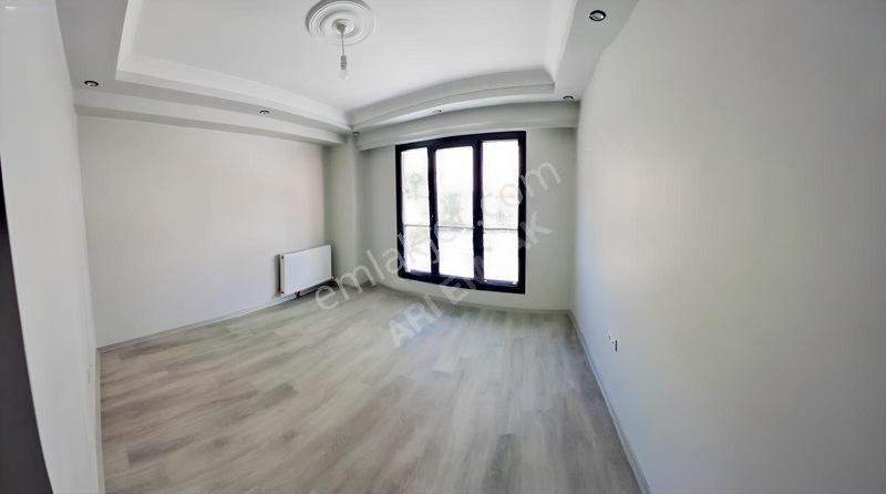 Arı Emlak'tan Cumhuriyet Mahallesi Satılık2 T1 80m2 Sıfır Daire — fotoğraf 14