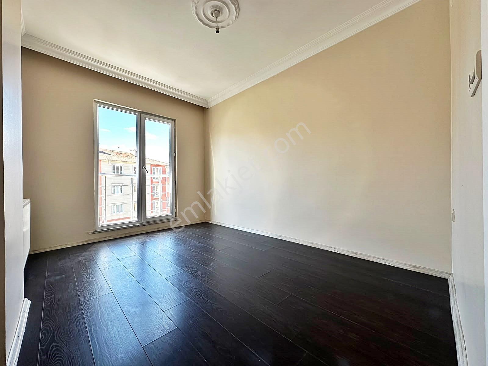 Az-er Yapı'dan İstiklal Caddesinde Ön Cephe Satılık 2+1 Daire!! — fotoğraf 11
