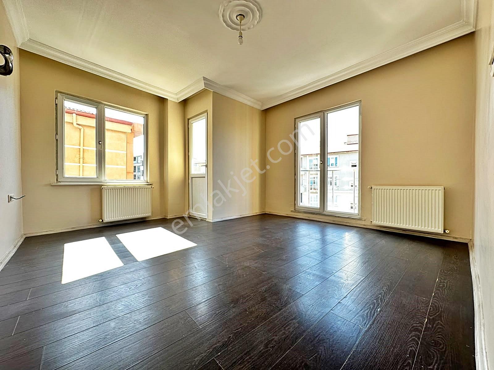 Az-er Yapı'dan İstiklal Caddesinde Ön Cephe Satılık 2+1 Daire!! — fotoğraf 18