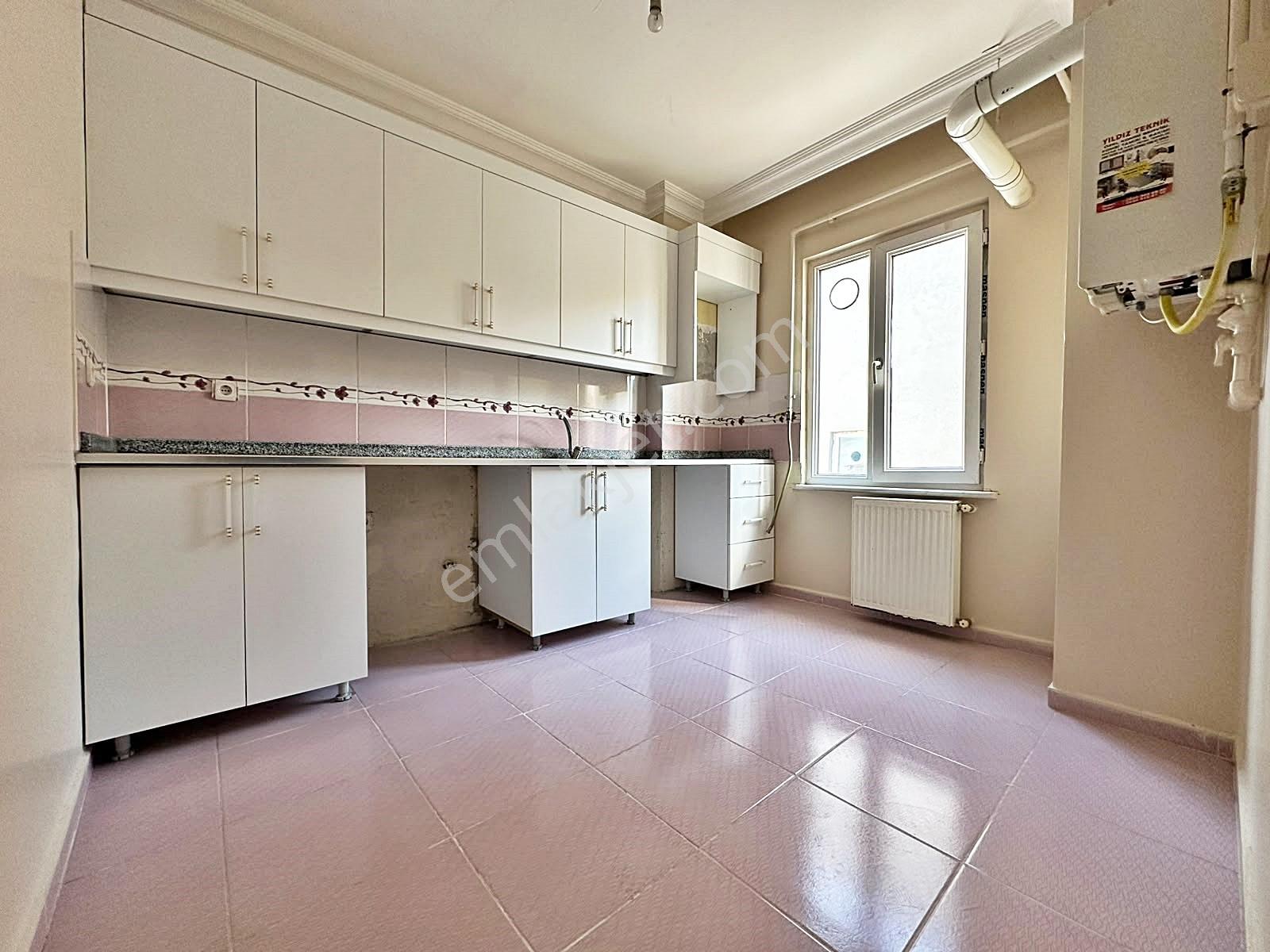 Az-er Yapı'dan İstiklal Caddesinde Ön Cephe Satılık 2+1 Daire!! — fotoğraf 22