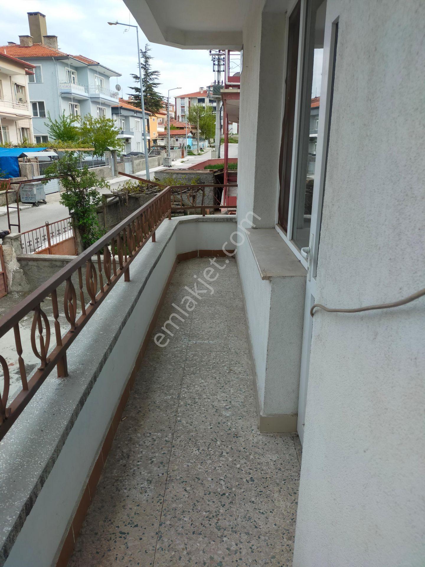 Vera | Yatırımcıya Fırsat! Hazır Kiracılı, Balkonlu, Yüksek Giriş 2+1 — fotoğraf 4