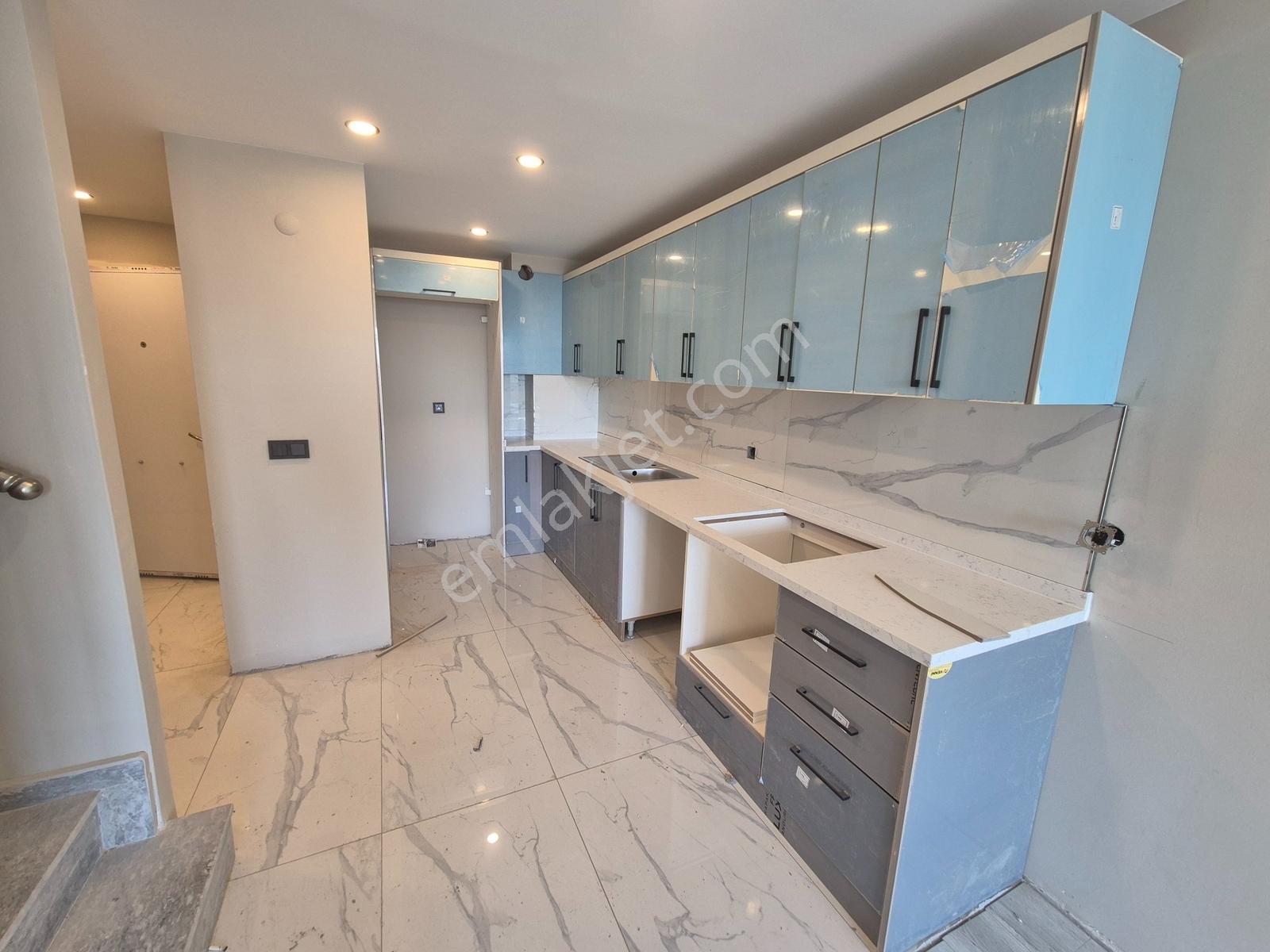 Akçay Artı Emlak'tan Altınkum'da Satılık 2+1 Lüks Dubleks Daire