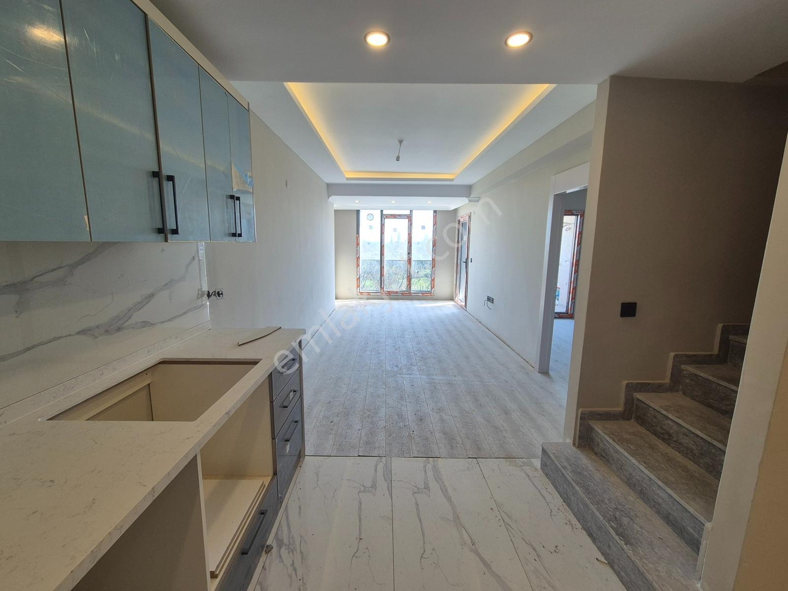 Akçay Artı Emlak'tan Altınkum'da Satılık 2+1 Lüks Dubleks Daire — fotoğraf 3
