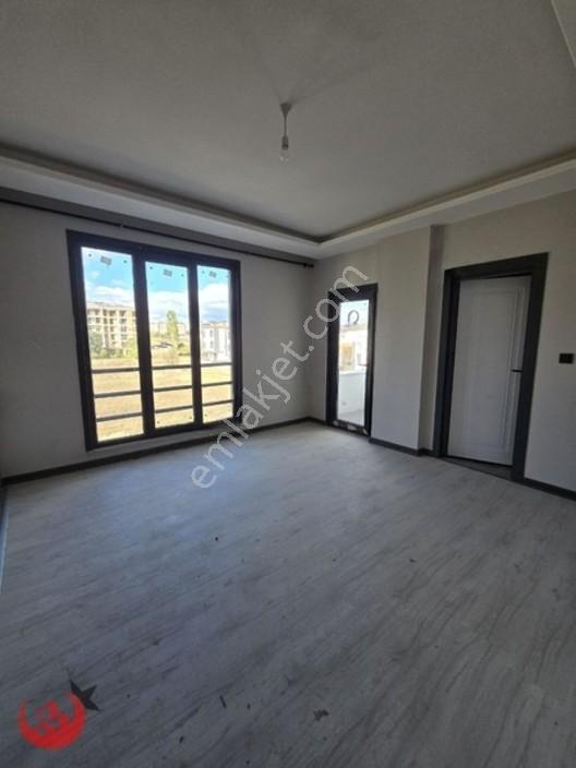 Özer Gayrimenkulden 1+1 Tepede Butik Site İçerisinde — fotoğraf 6