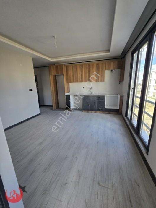 Özer Gayrimenkulden 1+1 Tepede Butik Site İçerisinde — fotoğraf 10