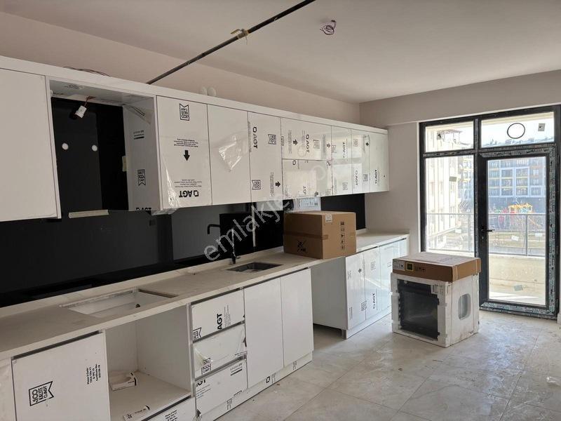 Meram Akademi Mhastanesi Yanı Satılık 4+1 Sıfır Daire — fotoğraf 9
