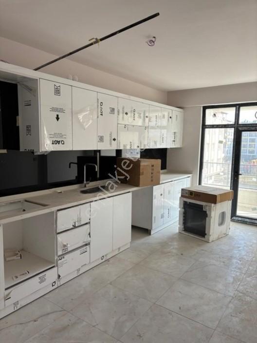 Meram Akademi Mhastanesi Yanı Satılık 4+1 Sıfır Daire — fotoğraf 11