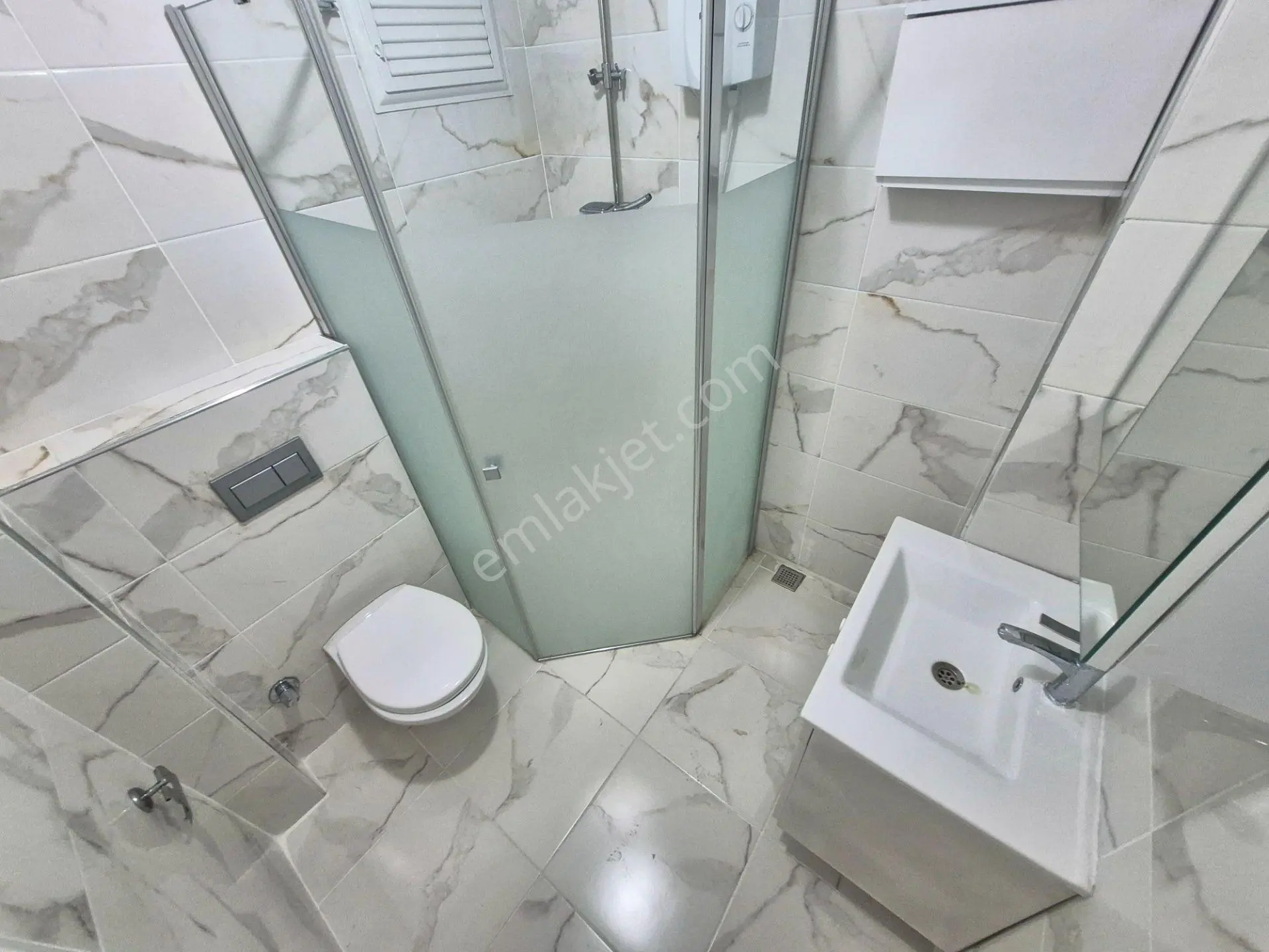 Aktif'ten Sarıkızda Satılık Manzaralı Arakat Full Yapılı Ferah 2+1daire — fotoğraf 19