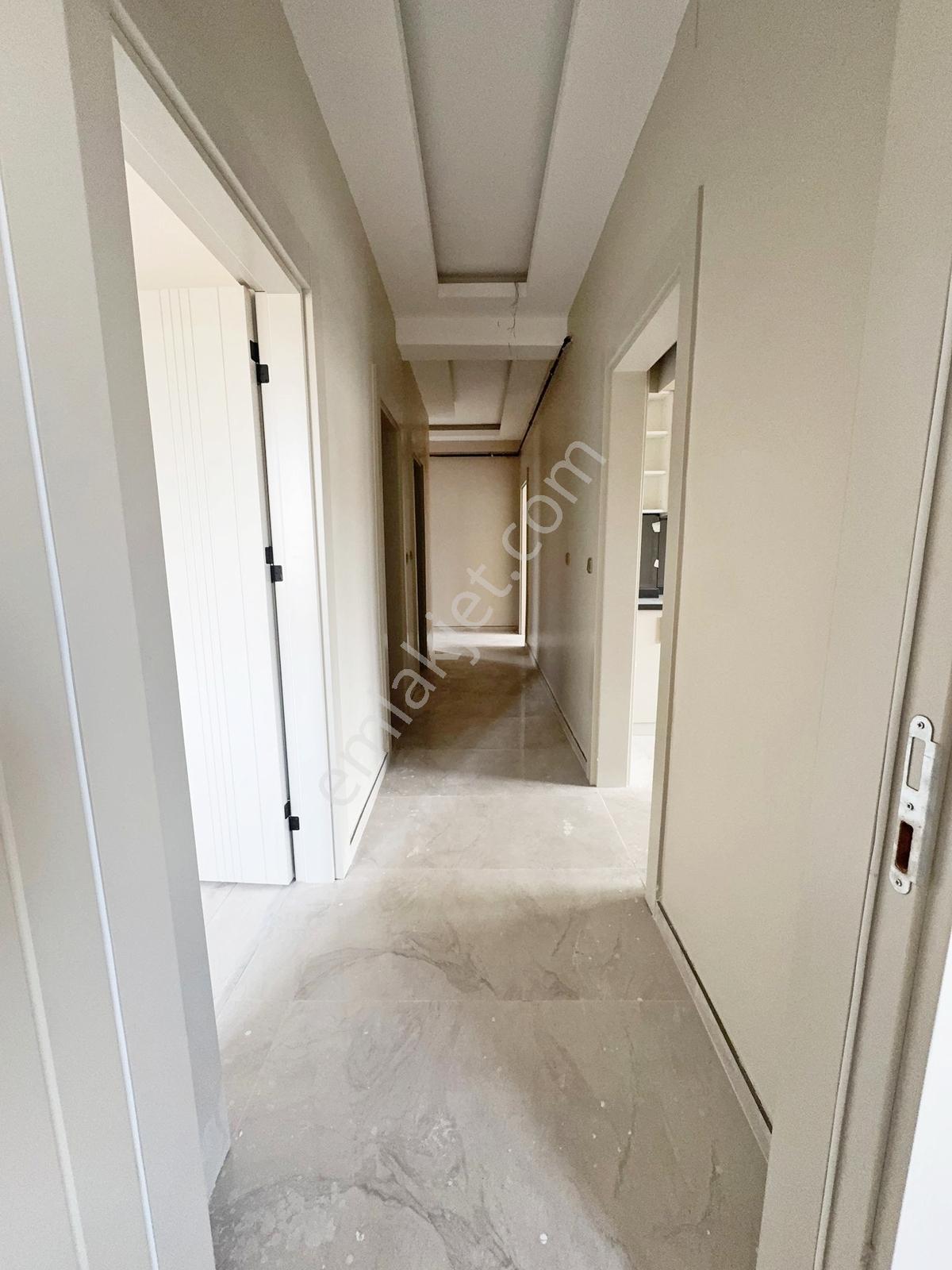 Karacaahmet'te Merkez Konumda Yerden Isıtma Geniş Balkon 2.5+1 — fotoğraf 16