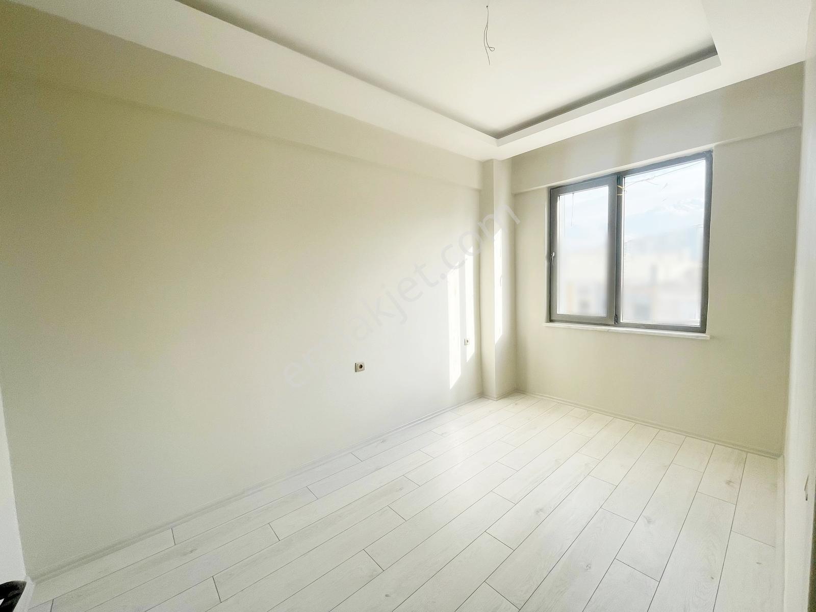 Karacaahmet'te Merkez Konumda Yerden Isıtma Geniş Balkon 2.5+1 — fotoğraf 26