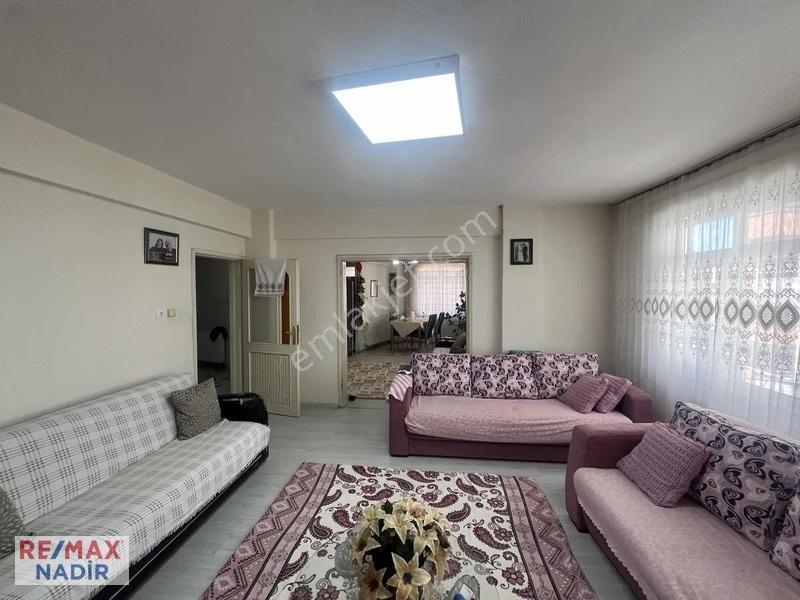 Remax'ten İhsaniyede Aile Yaşamına Uygun Geniş Satılık Daire — fotoğraf 5