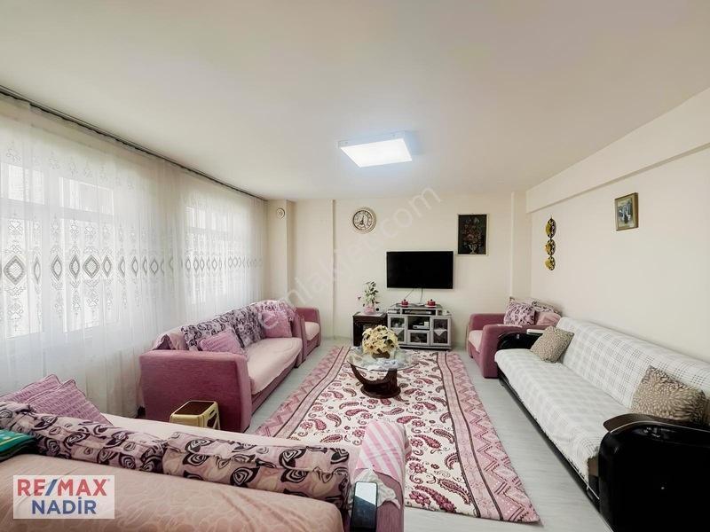 Remax'ten İhsaniyede Aile Yaşamına Uygun Geniş Satılık Daire — fotoğraf 6