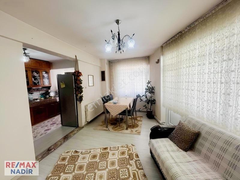Remax'ten İhsaniyede Aile Yaşamına Uygun Geniş Satılık Daire — fotoğraf 12