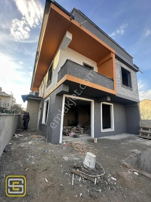 Kocaalide Deniz Manzaralı Müstakil Havuzlu Ve Bahçeli Lüks Villa