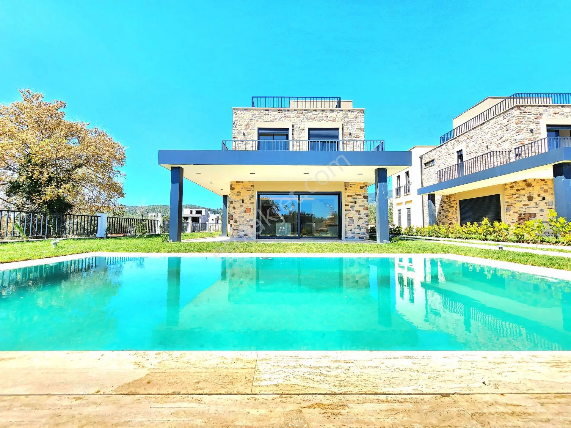 Gümüş'den Güre'de 450m² Arsa İçerisinde Eşsiz Tasarımlı Havuzlu 4+1 Villa — fotoğraf 5