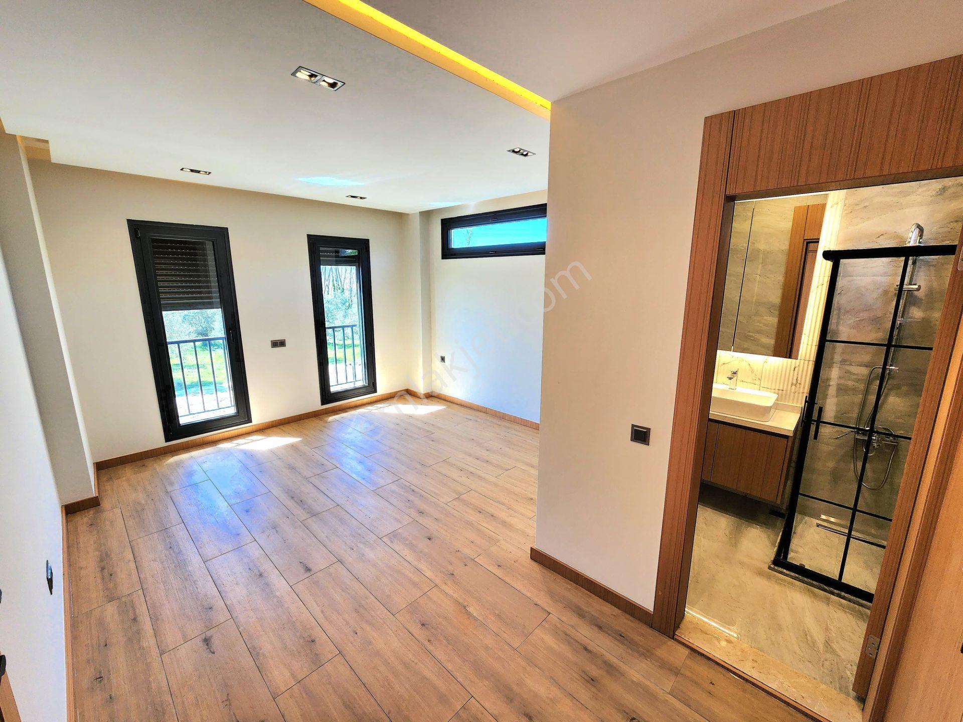 Gümüş'den Güre'de 450m² Arsa İçerisinde Eşsiz Tasarımlı Havuzlu 4+1 Villa — fotoğraf 8