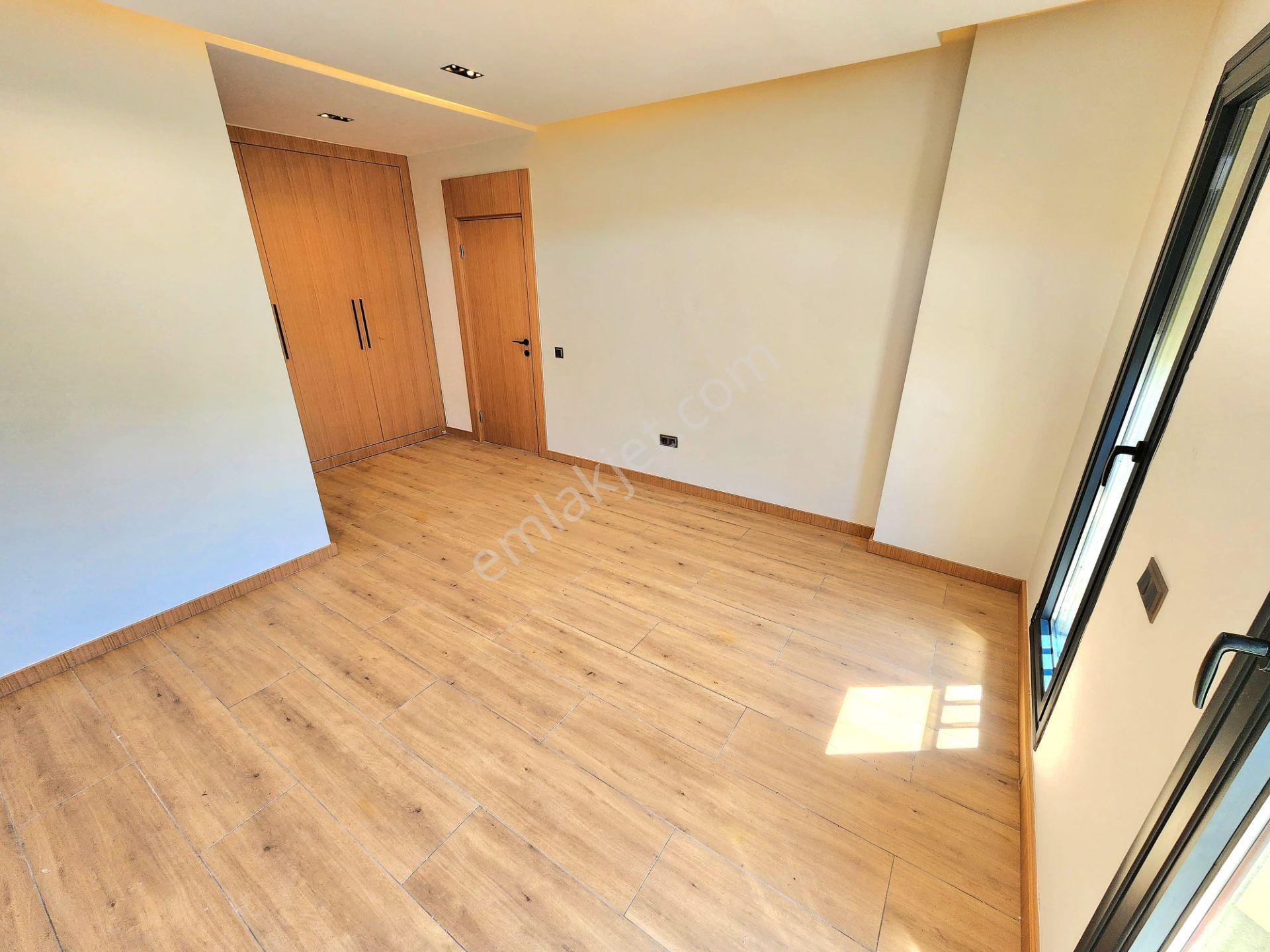 Gümüş'den Güre'de 450m² Arsa İçerisinde Eşsiz Tasarımlı Havuzlu 4+1 Villa — fotoğraf 12