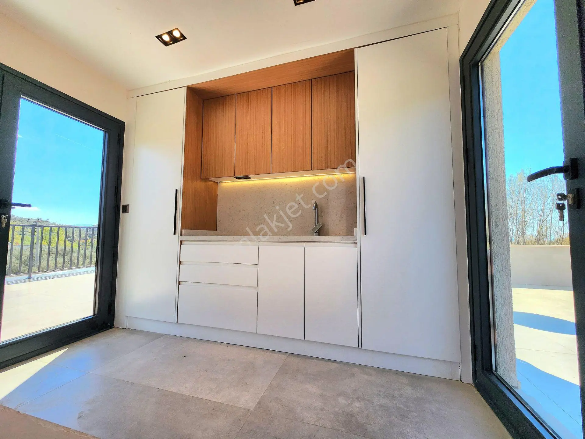 Gümüş'den Güre'de 450m² Arsa İçerisinde Eşsiz Tasarımlı Havuzlu 4+1 Villa — fotoğraf 24