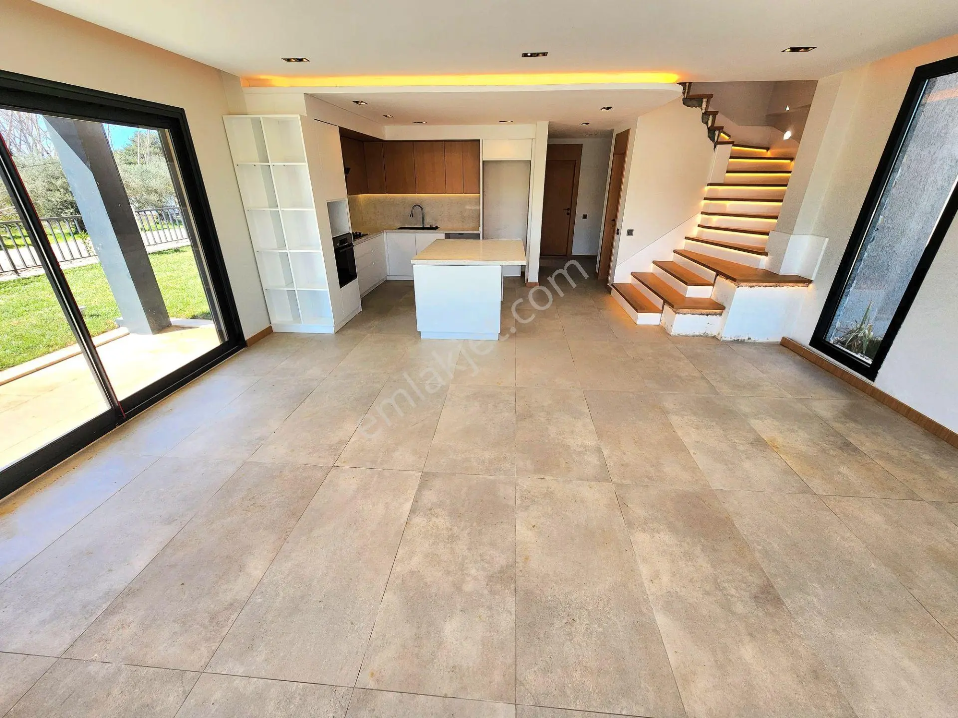 Gümüş'den Güre'de 450m² Arsa İçerisinde Eşsiz Tasarımlı Havuzlu 4+1 Villa — fotoğraf 26