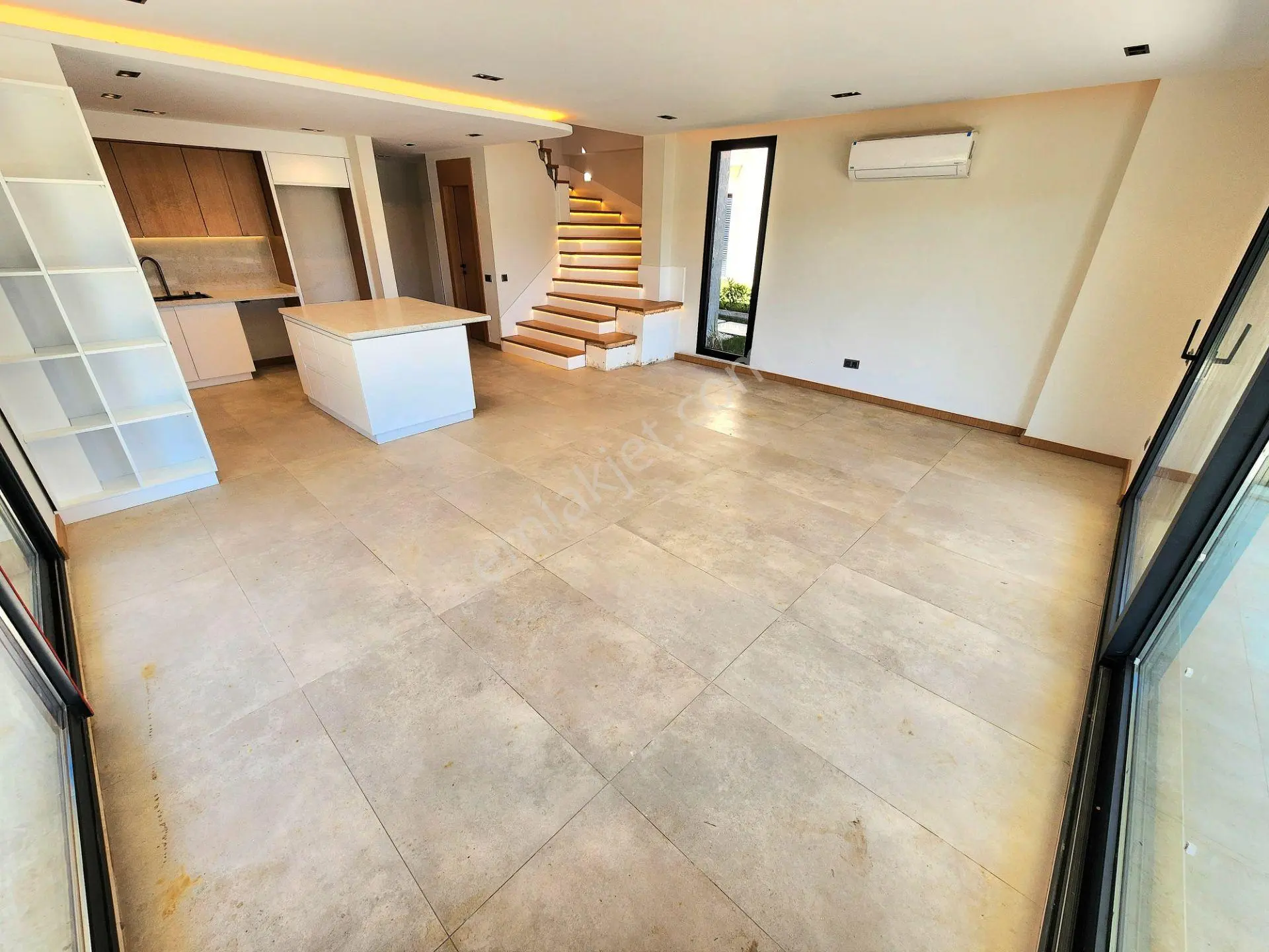 Gümüş'den Güre'de 450m² Arsa İçerisinde Eşsiz Tasarımlı Havuzlu 4+1 Villa — fotoğraf 31