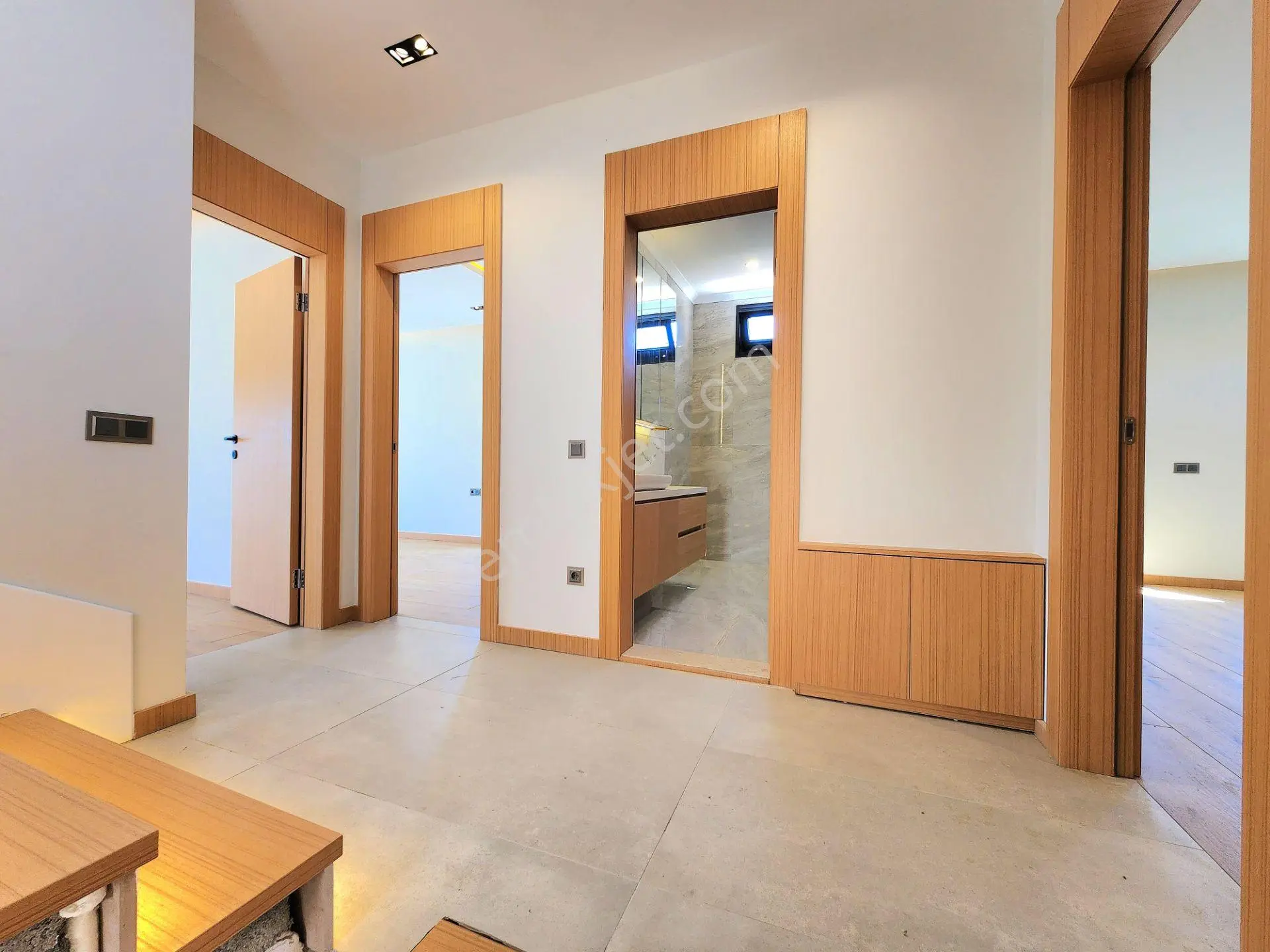 Gümüş'den Güre'de 450m² Arsa İçerisinde Eşsiz Tasarımlı Havuzlu 4+1 Villa — fotoğraf 37