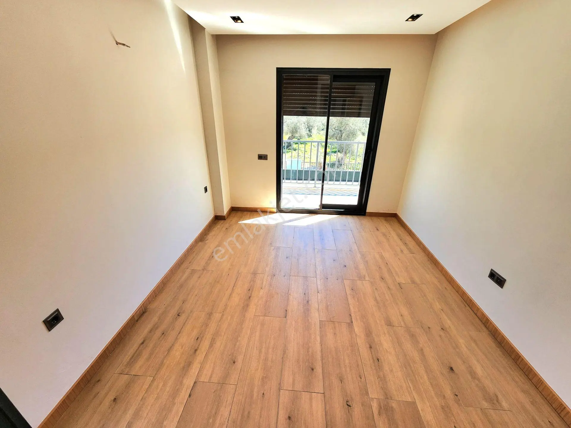 Gümüş'den Güre'de 450m² Arsa İçerisinde Eşsiz Tasarımlı Havuzlu 4+1 Villa — fotoğraf 46