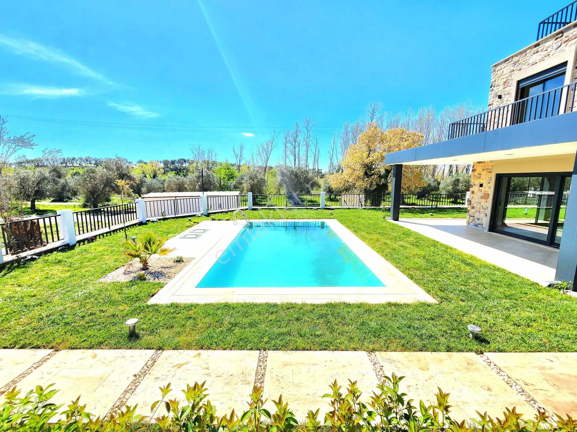 Gümüş'den Güre'de 450m² Arsa İçerisinde Eşsiz Tasarımlı Havuzlu 4+1 Villa — fotoğraf 52