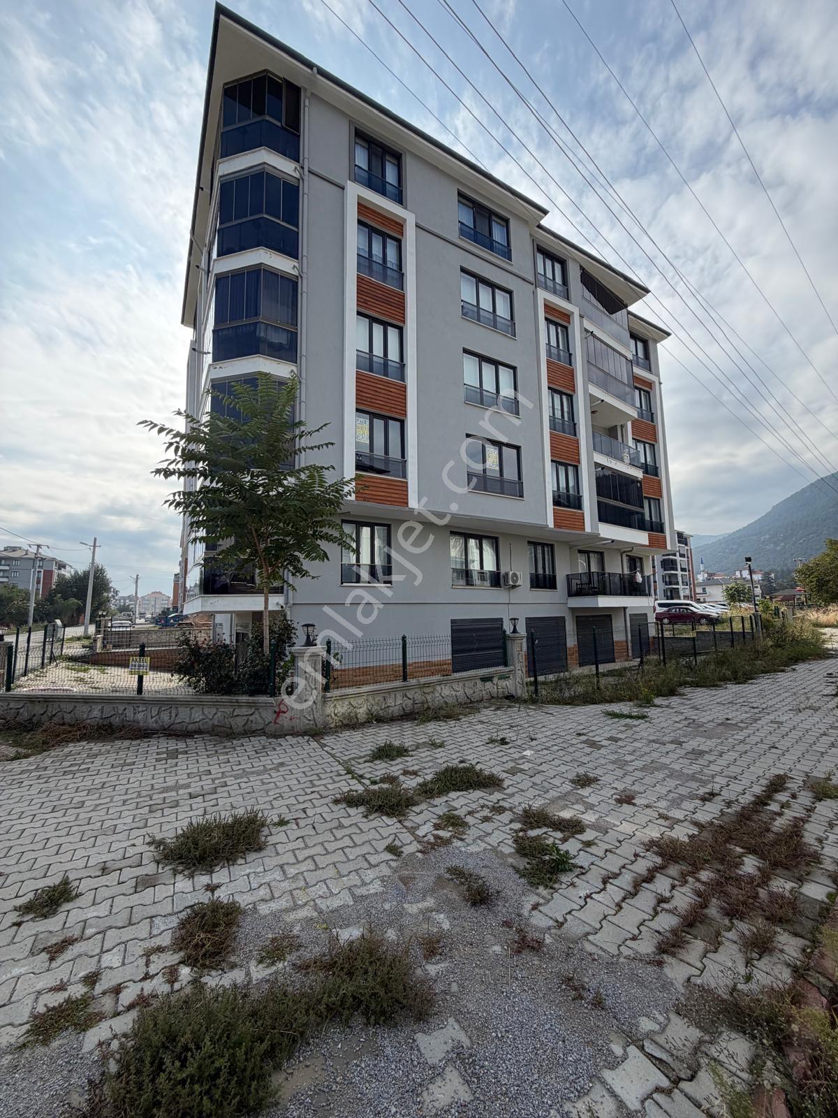 Yüksel Emlaktan Satılık Daire Yarenlerde — fotoğraf 26