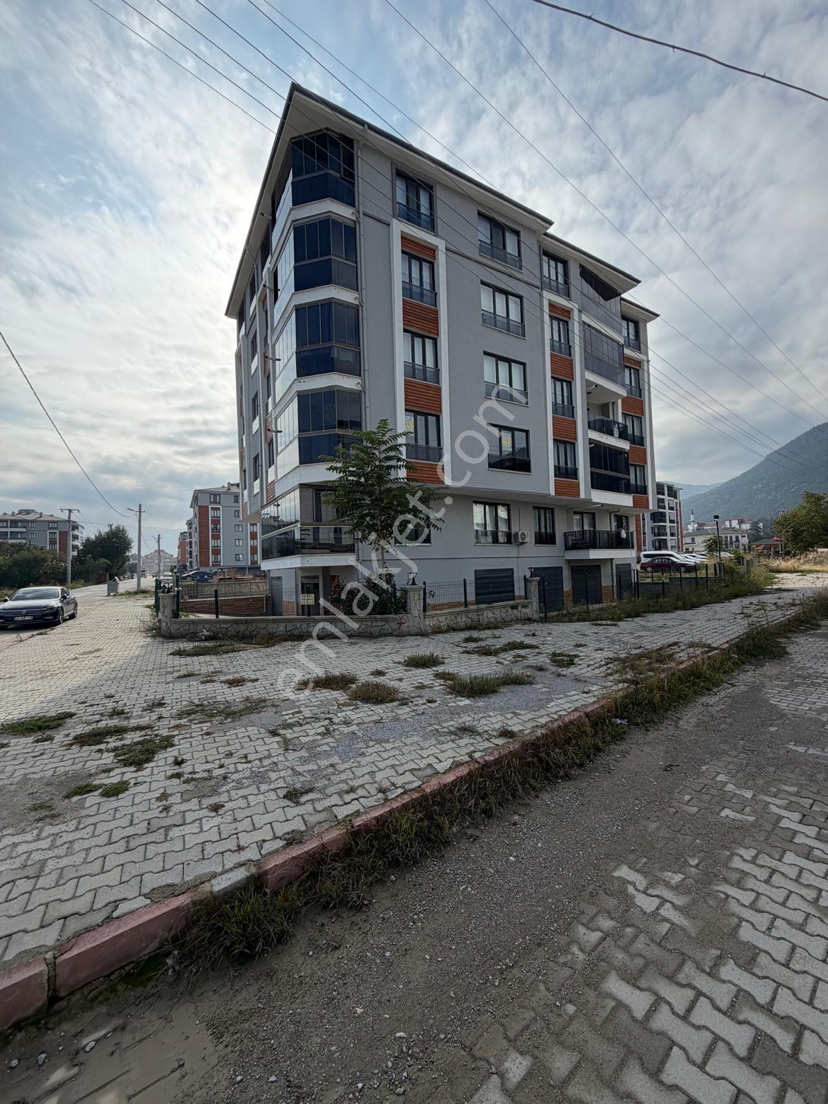 Yüksel Emlaktan Satılık Daire Yarenlerde — fotoğraf 27