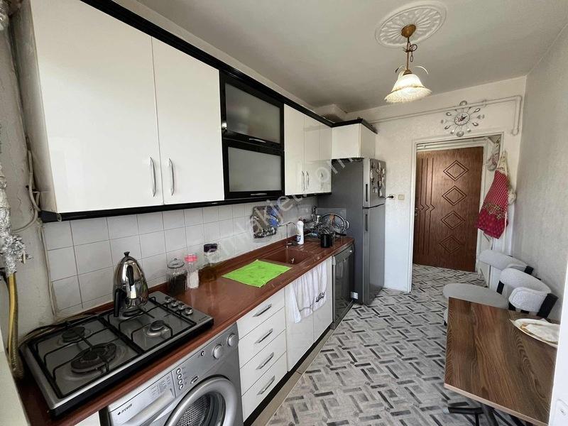 Fatih Gayrimenkulden Satılık 2+1` Açıklamayı Oku — fotoğraf 5