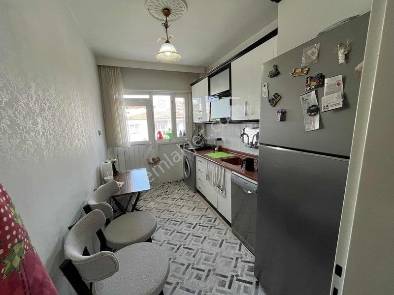 Fatih Gayrimenkulden Satılık 2+1` Açıklamayı Oku — fotoğraf 6
