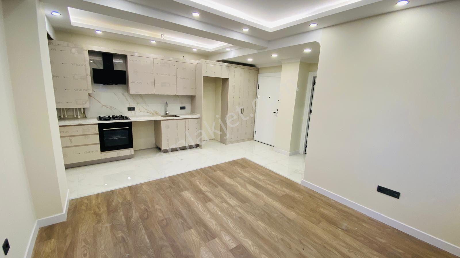 Göztepe Metroya 10 Dk 1+1 Giriş Kat Lüx Daire — fotoğraf 2