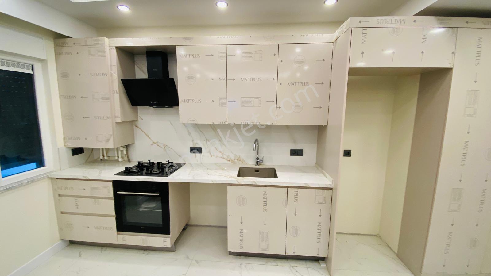 Göztepe Metroya 10 Dk 1+1 Giriş Kat Lüx Daire — fotoğraf 8