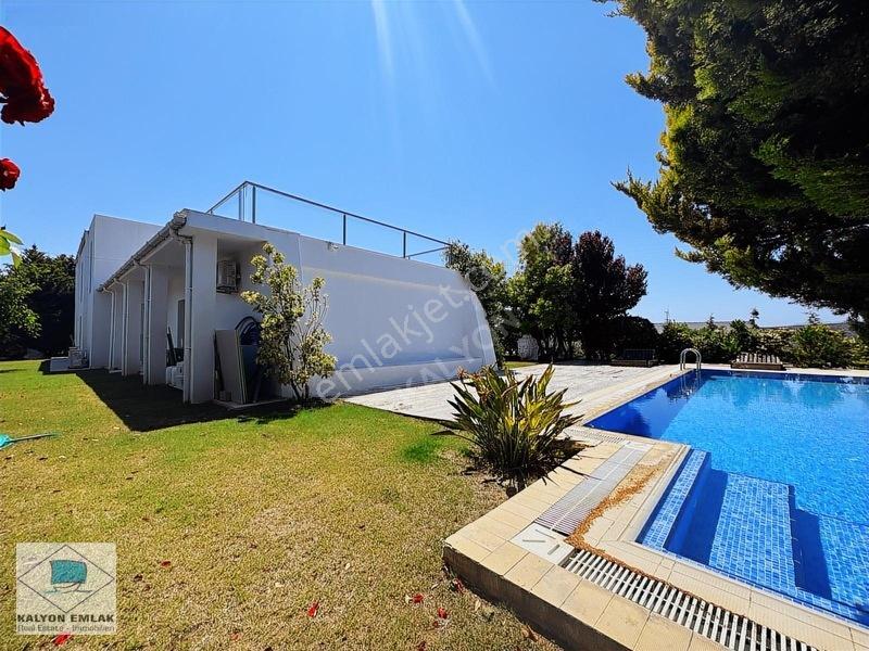 Kalyon'dan Modern Tasarımlı Ve Doğa İle İç İçe Havuzlu Villa — fotoğraf 3