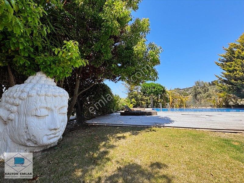 Kalyon'dan Modern Tasarımlı Ve Doğa İle İç İçe Havuzlu Villa — fotoğraf 4