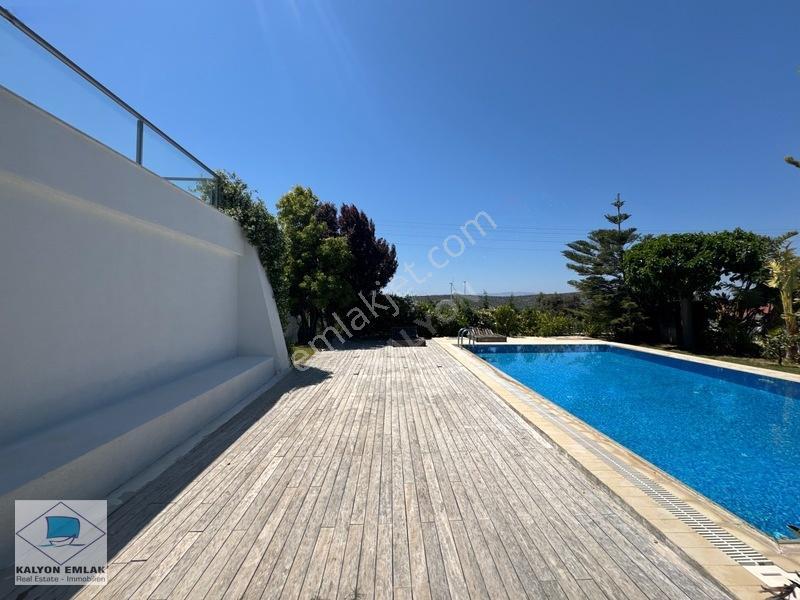 Kalyon'dan Modern Tasarımlı Ve Doğa İle İç İçe Havuzlu Villa — fotoğraf 10