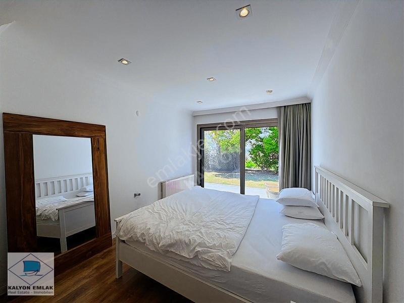 Kalyon'dan Modern Tasarımlı Ve Doğa İle İç İçe Havuzlu Villa — fotoğraf 29