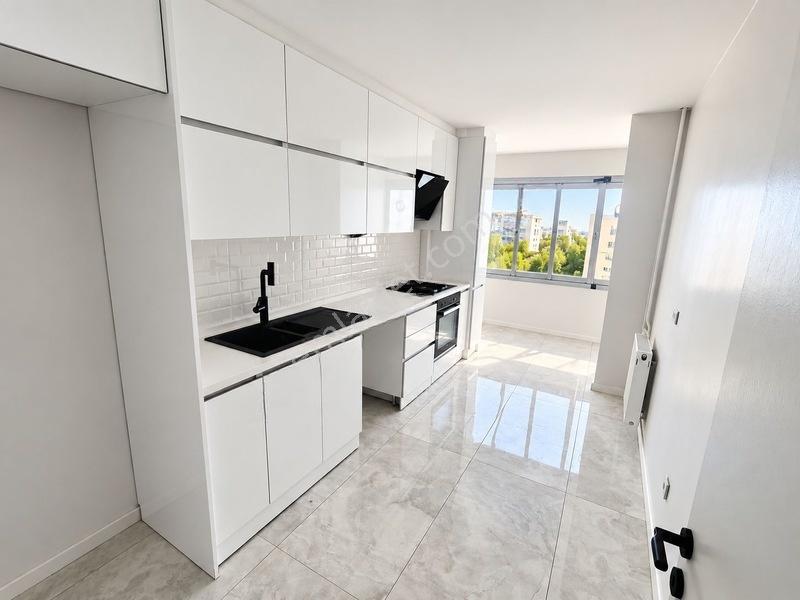 Buğra Dan Metromal Karşısında Full Yapılı Ara Kat Boş Daire