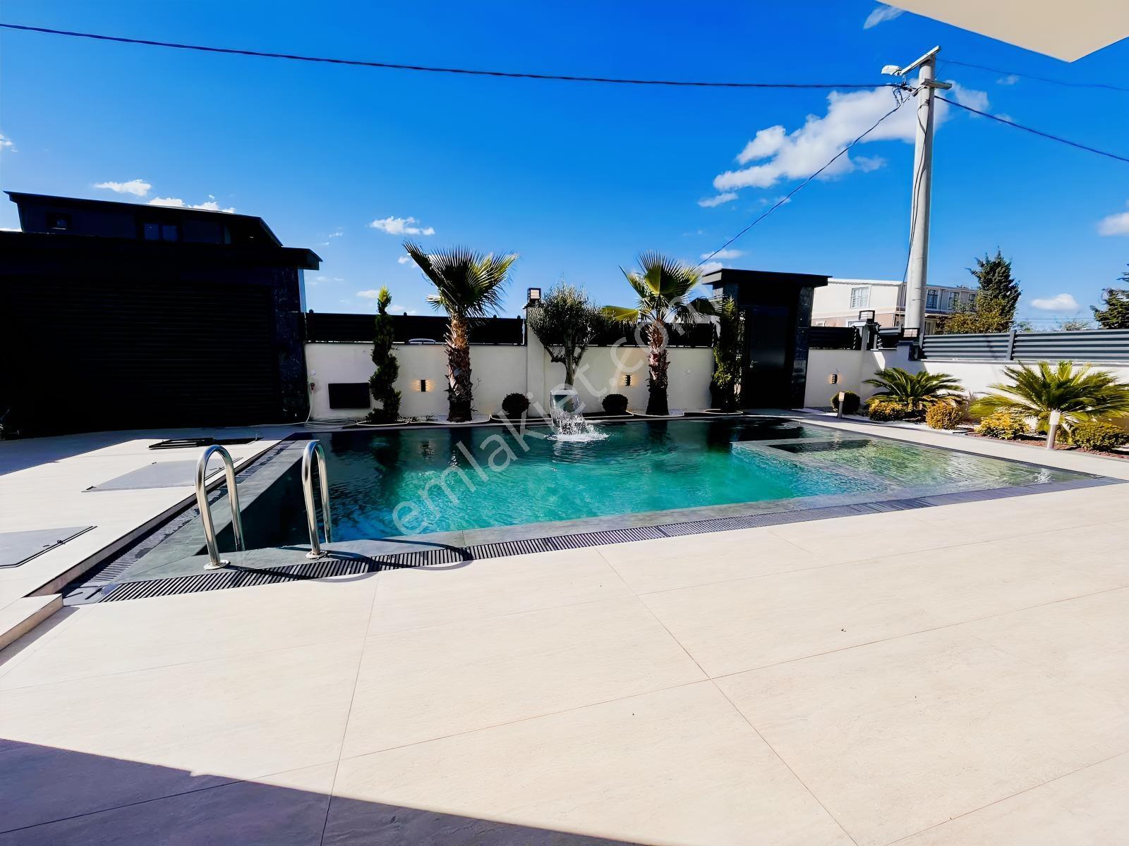 Re/max Kıyı Dan Satılık Havuzlu Müstakil Alt Yapılı Villa — fotoğraf 7