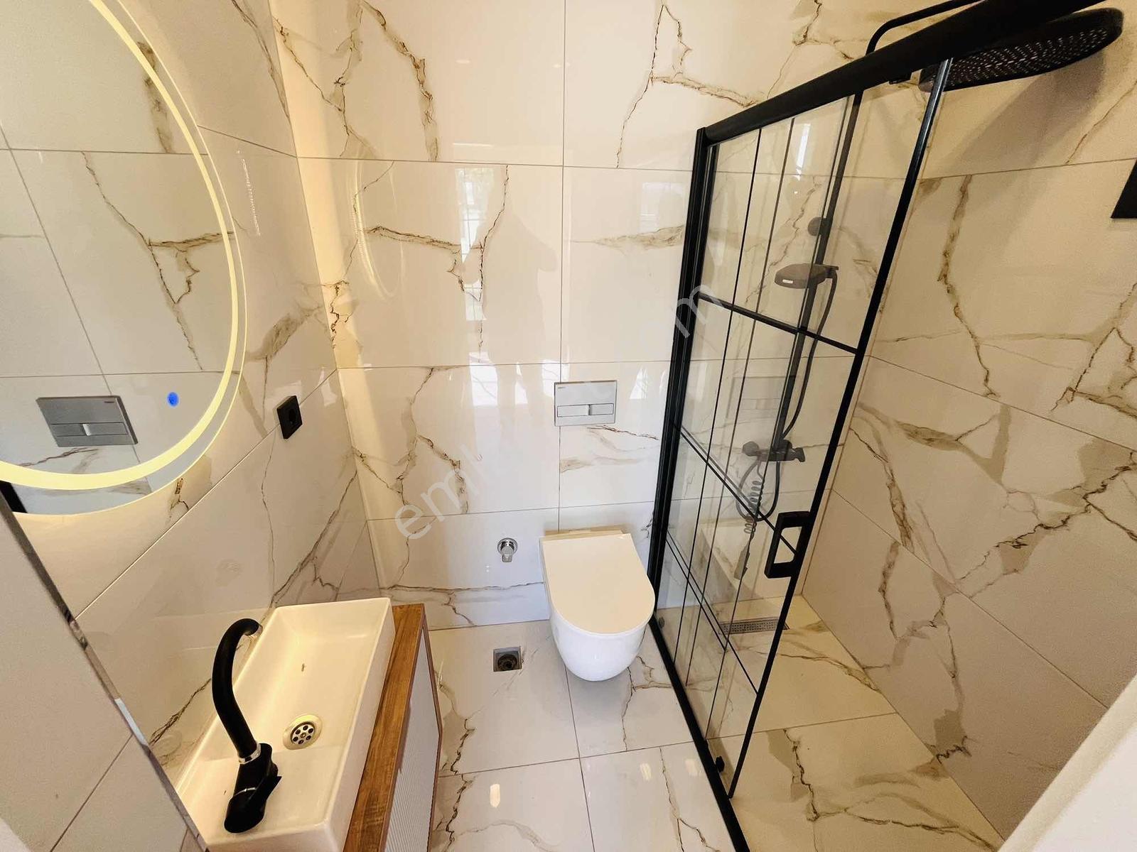 Re/max Kıyı Dan Satılık Havuzlu Müstakil Alt Yapılı Villa — fotoğraf 12
